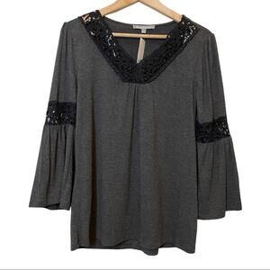 Daniel Rainn NWT Stitch Fix Gray Black Mckena Lace Bell Sleeve Top Small